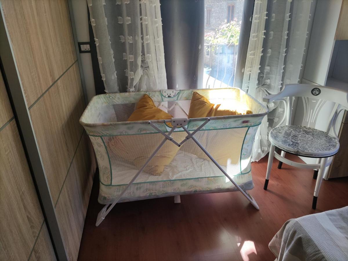 Villa La Bottega Del Fabbro Affitto Breve Contigliano Exterior foto